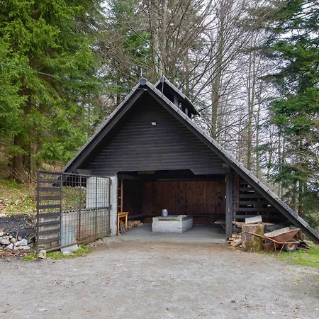 Casa de Férias Fridrihstajn Kocevje